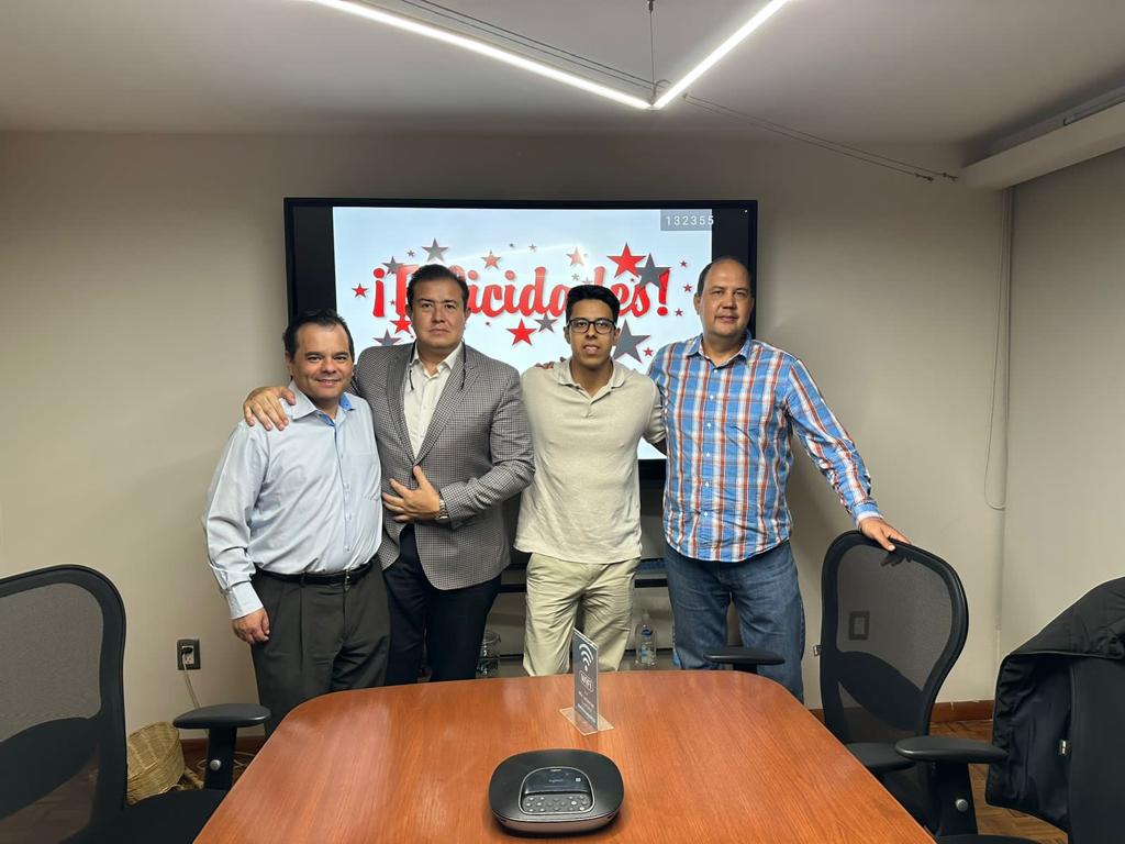 Entrega de Premio de nuestra Rifa Anual