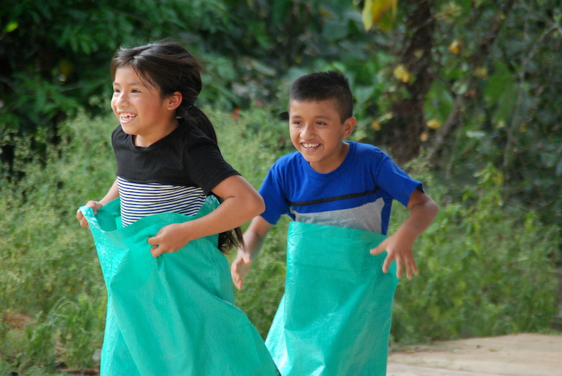 ¡Celebramos el día del niño en nuestra querida comunidad de Tecuantla de los Reyes! 🥳🥳🥳💓💗💗💗